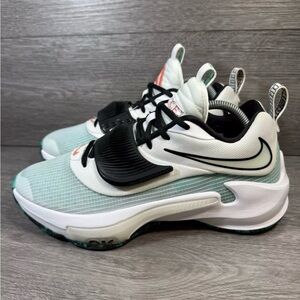 Nike Shoes Zoom Freak 3 White Black Green Basketball  Mens Size 8.5